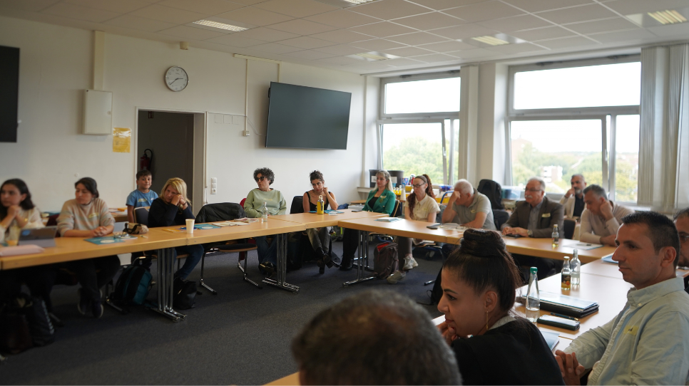 Akademie/20260911/Start des Qualifizierungsprogramms f&uuml;r Kurdisch-Lehrkr&auml;fte in Bremen (15).png